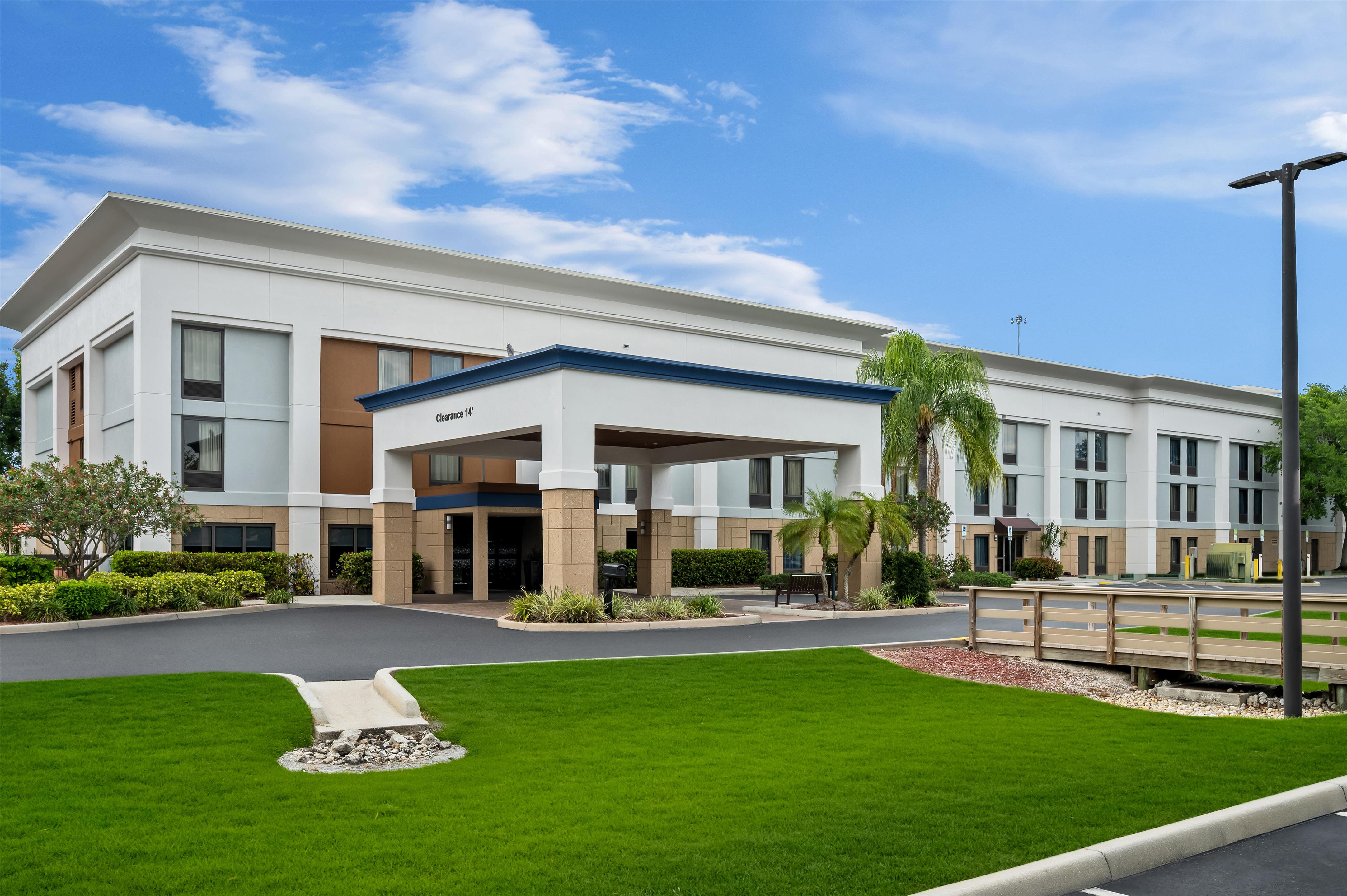 Exterior | Hampton Inn - Naples - I-75