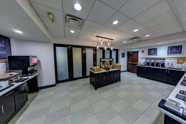 Amenities - Hampton Inn Neptune