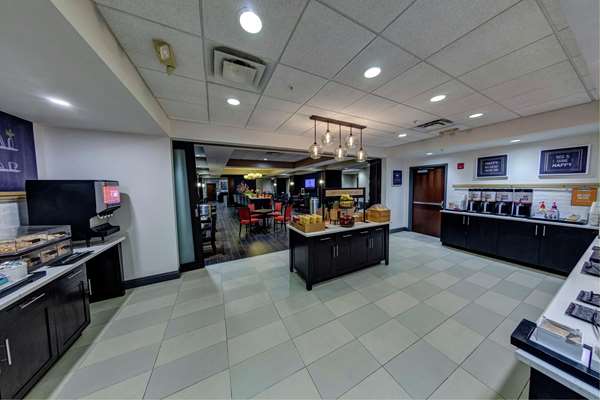 Pool - Hampton Inn Neptune