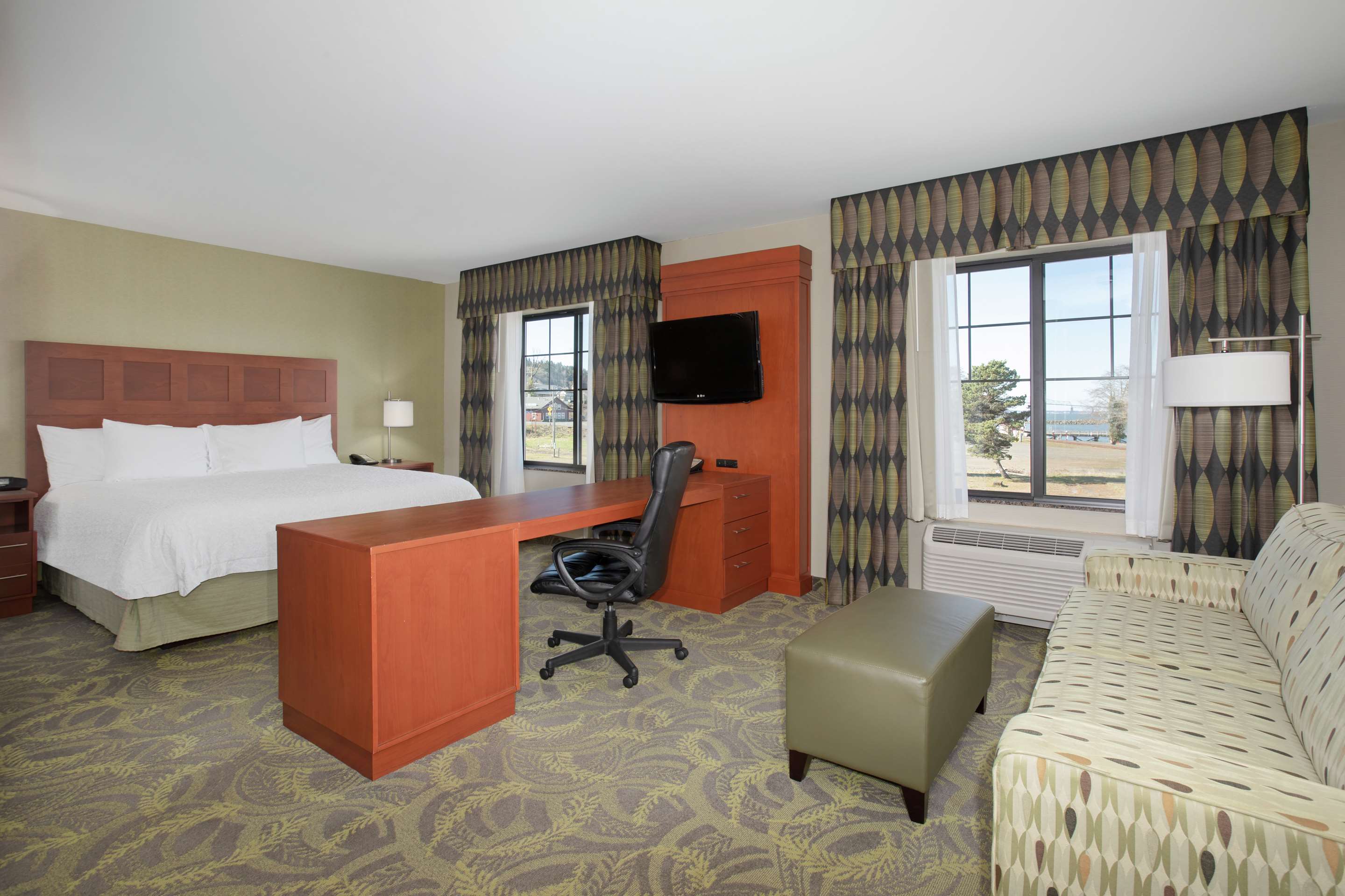 Guest room