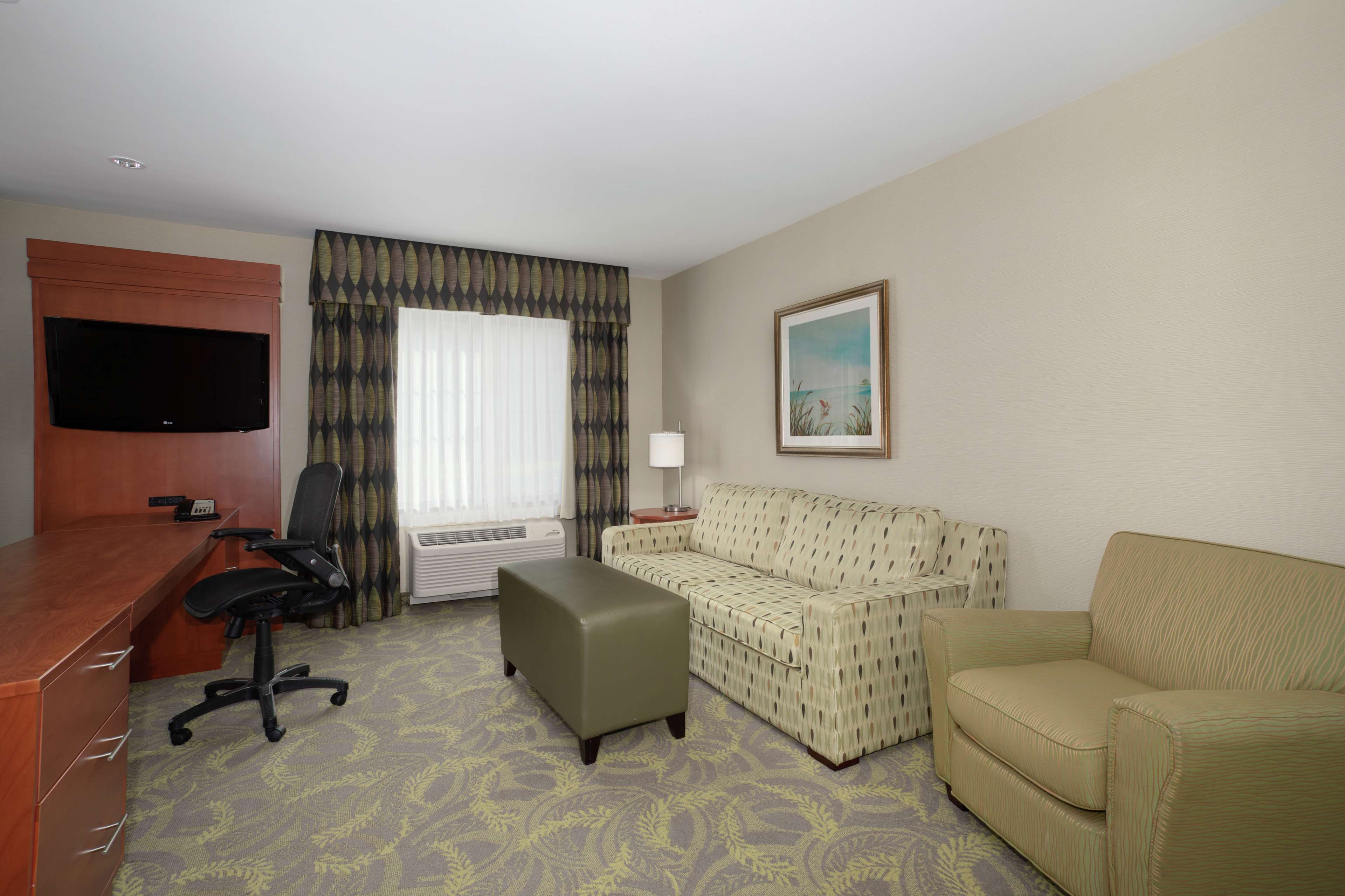 Hampton Inn and Suites Astoria Room Type - 2 QUEEN BEDS STUDIO STE NS
