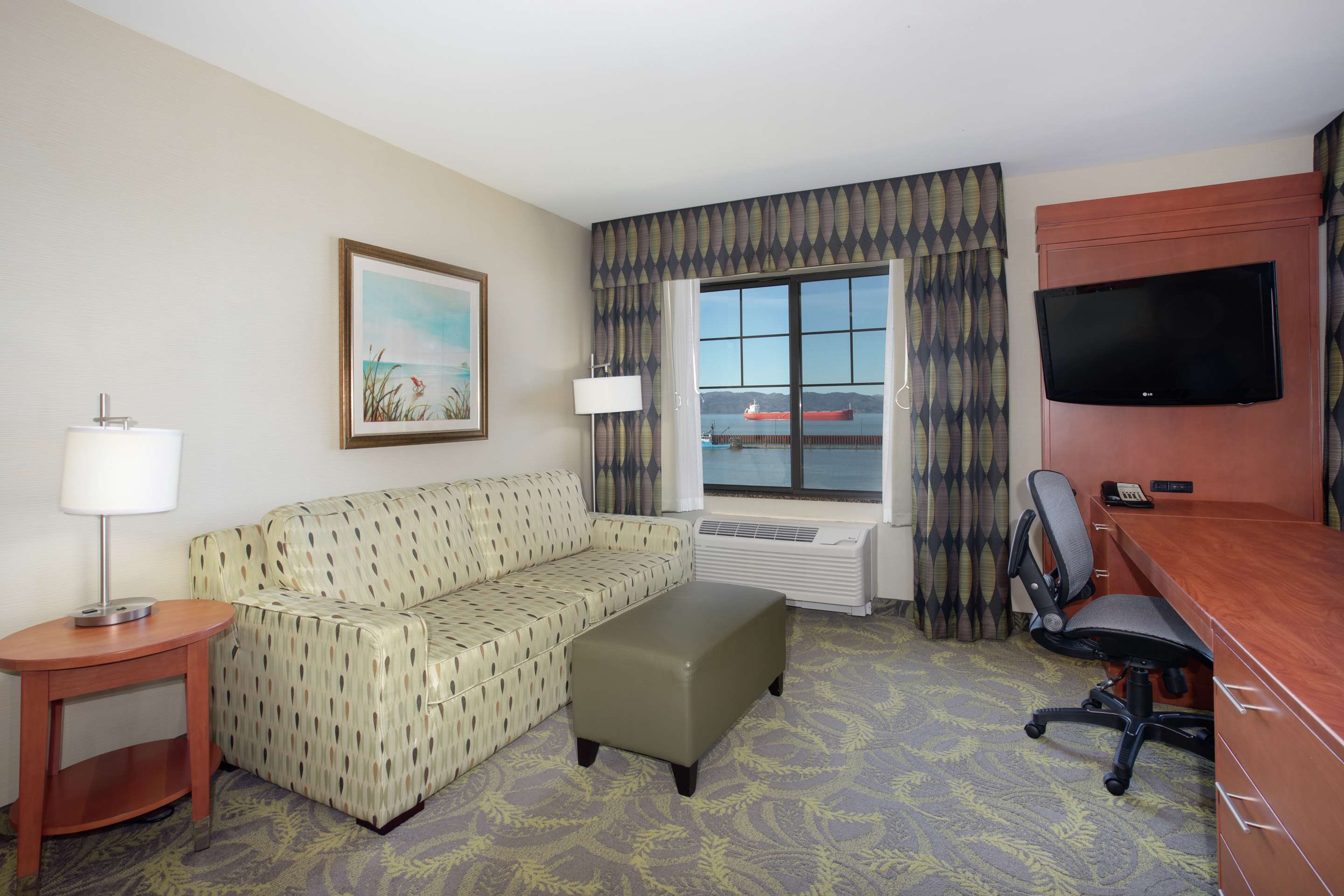 Guest room
