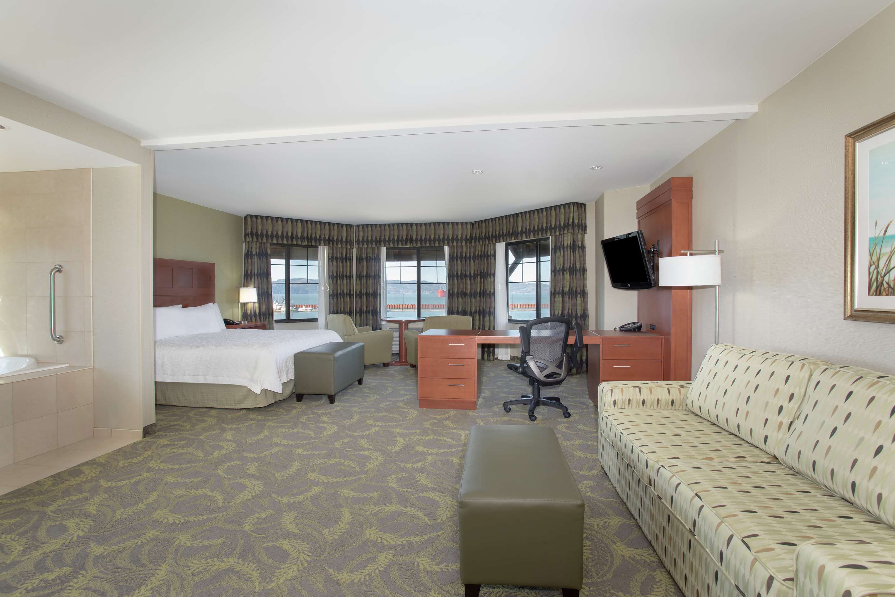 Guest room