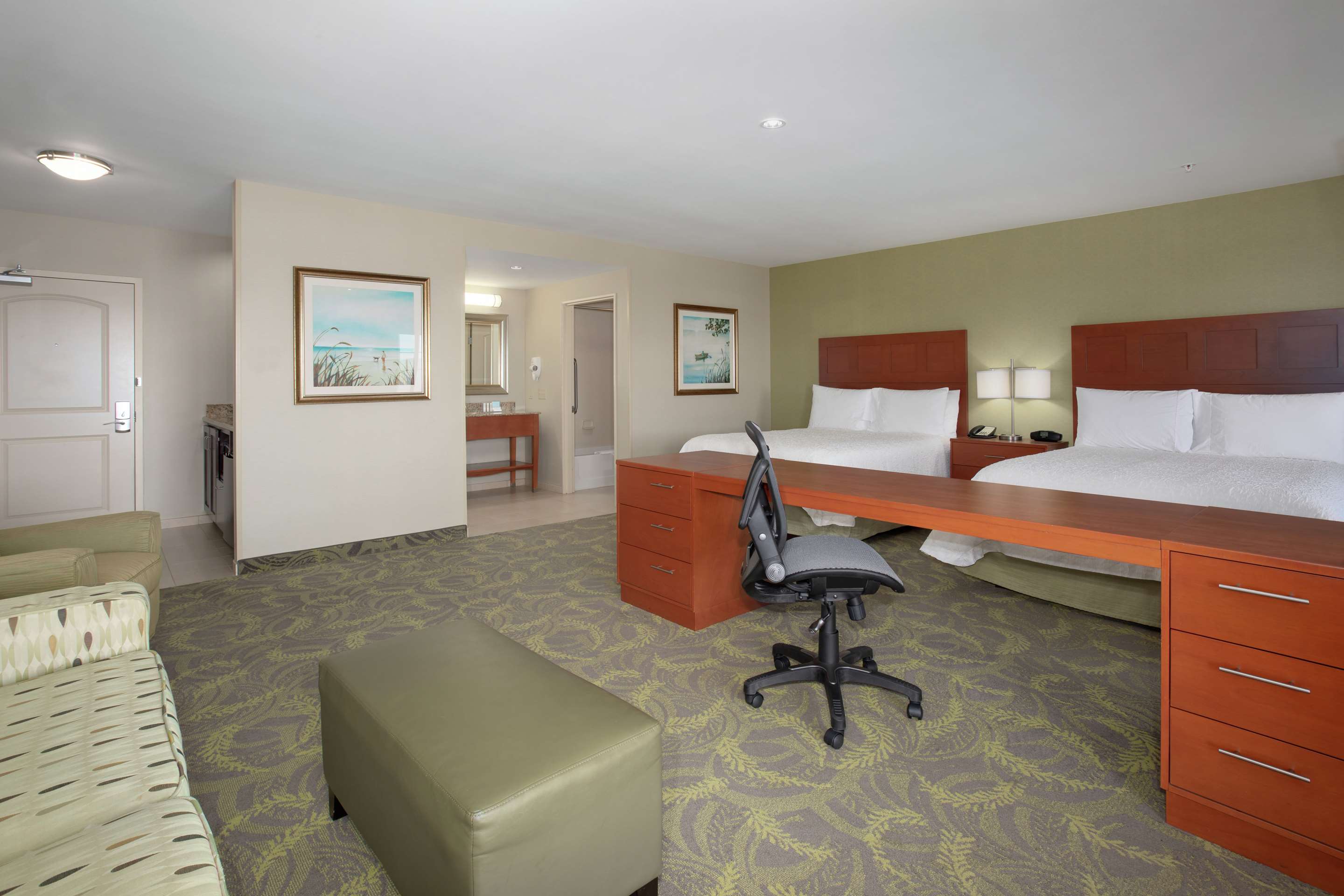 Guest room