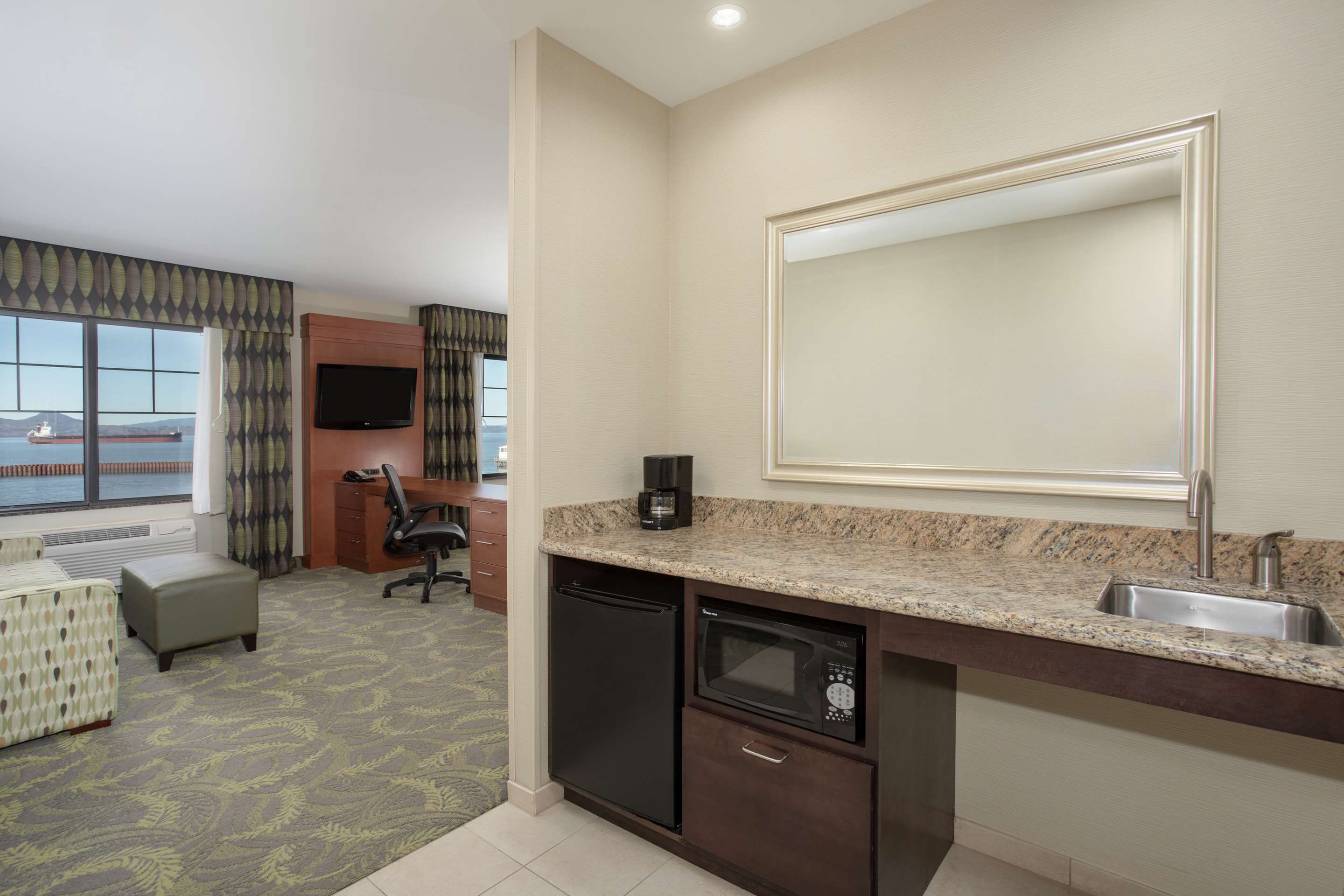 Guest room