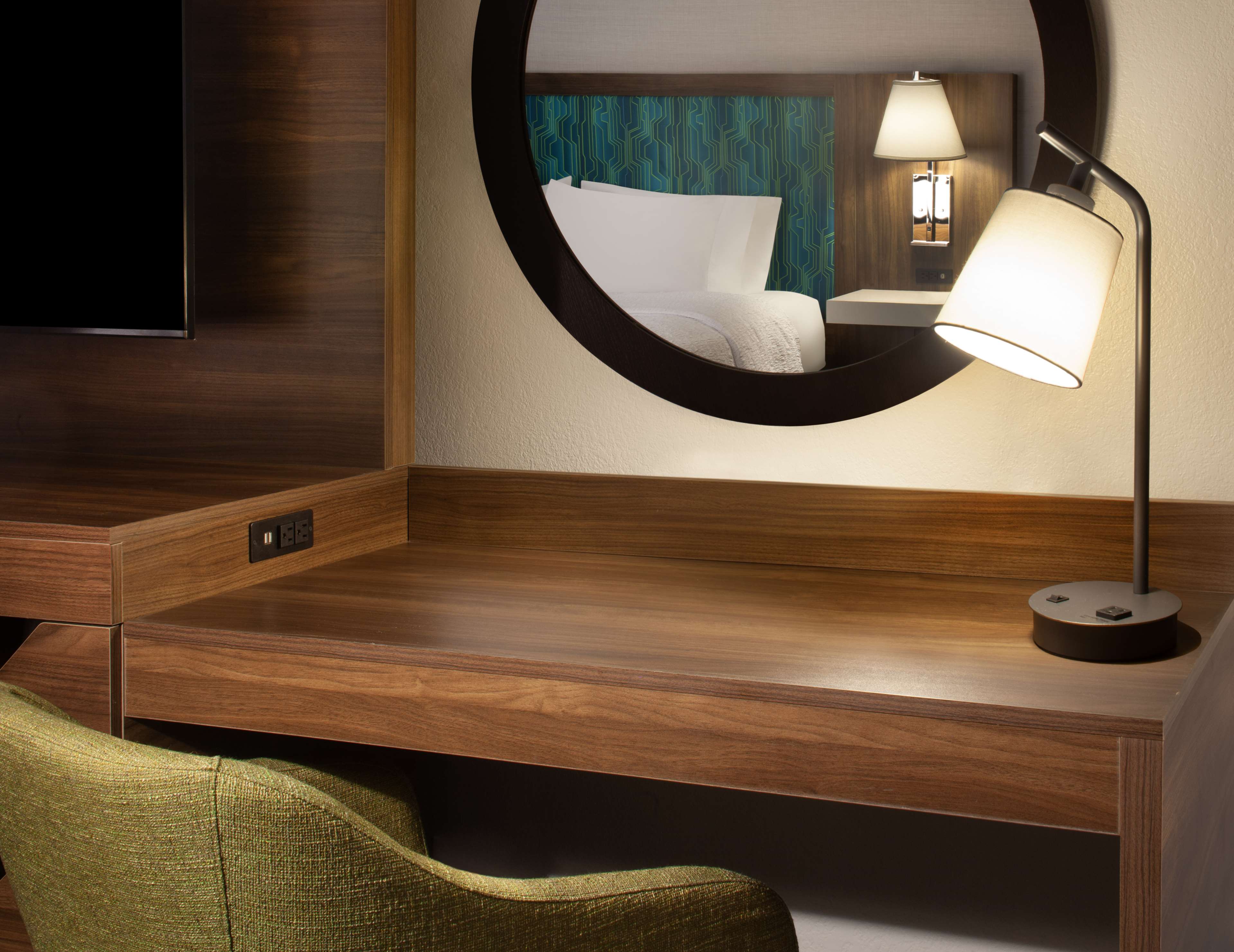 Hampton Inn Athens Room Type - 1KING STUDY SOFABED NOSMOK