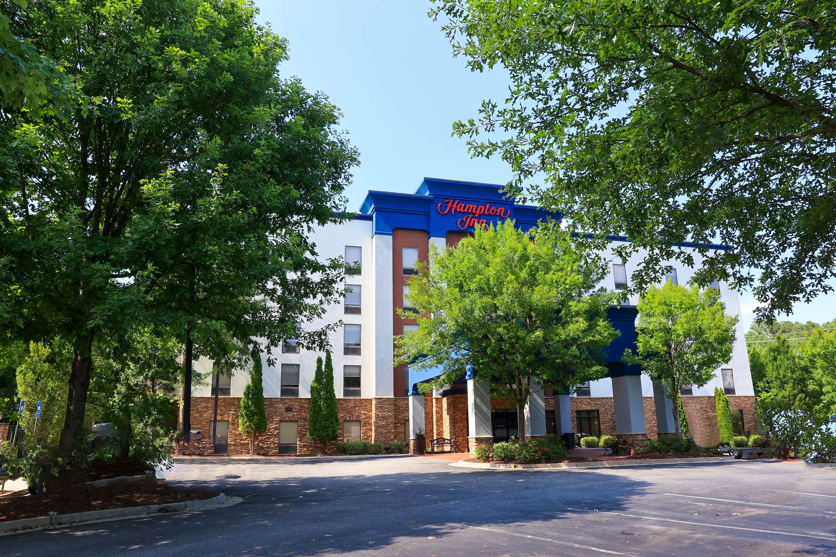 Exterior | Hampton Inn Atlanta-Canton