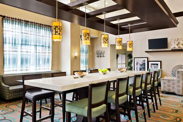  - Hampton Inn & Suites Camp Creek Pkwy East Point - I-285, Exit 2