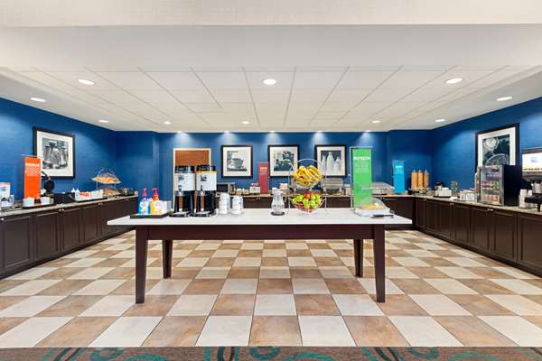 Amenities - Hampton Inn & Suites Camp Creek Pkwy East Point - I-285, Exit 2