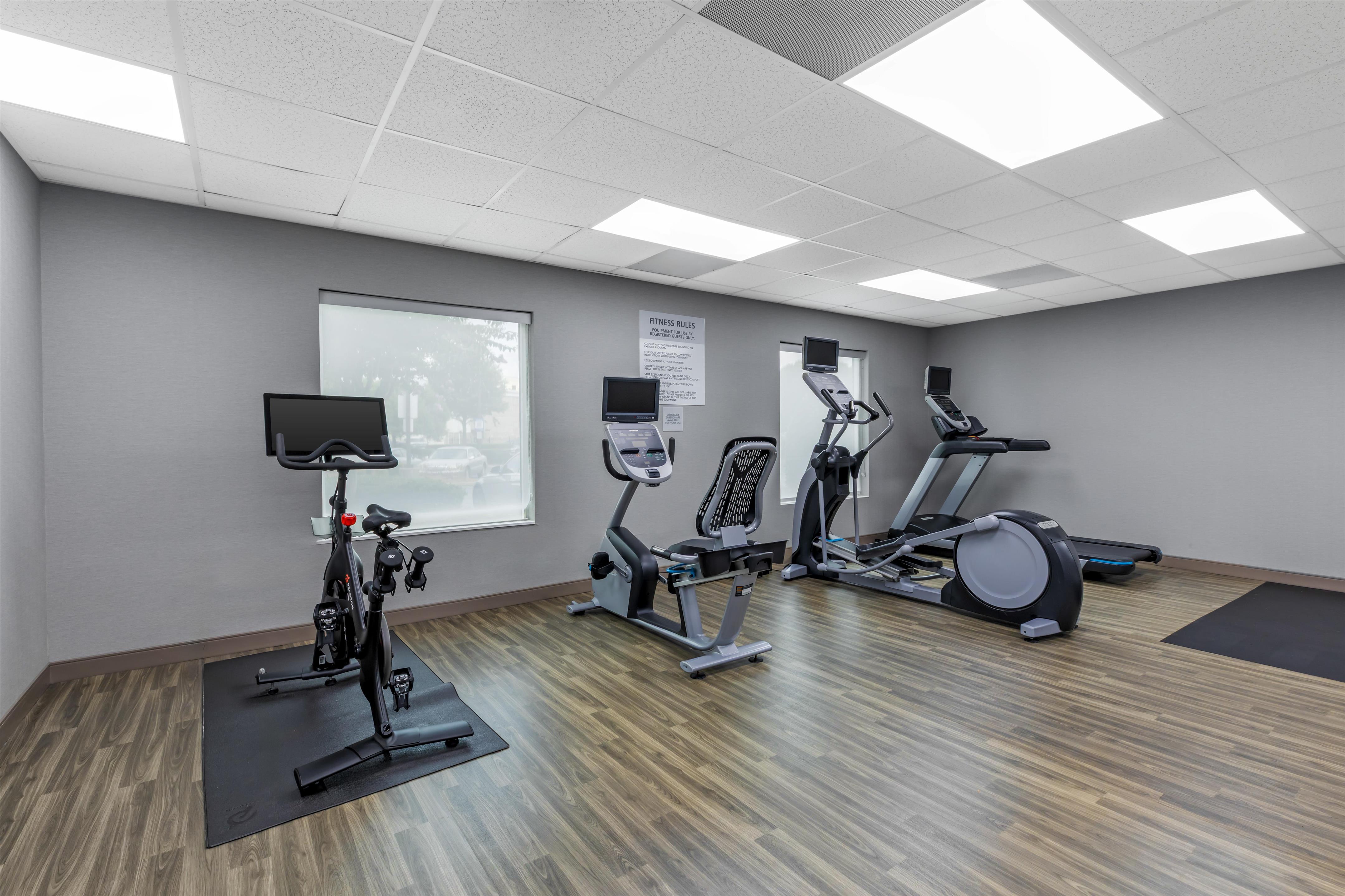 Health club fitness center gym | Hampton Inn & Suites Atlanta Airport West/Camp Creek Pkwy