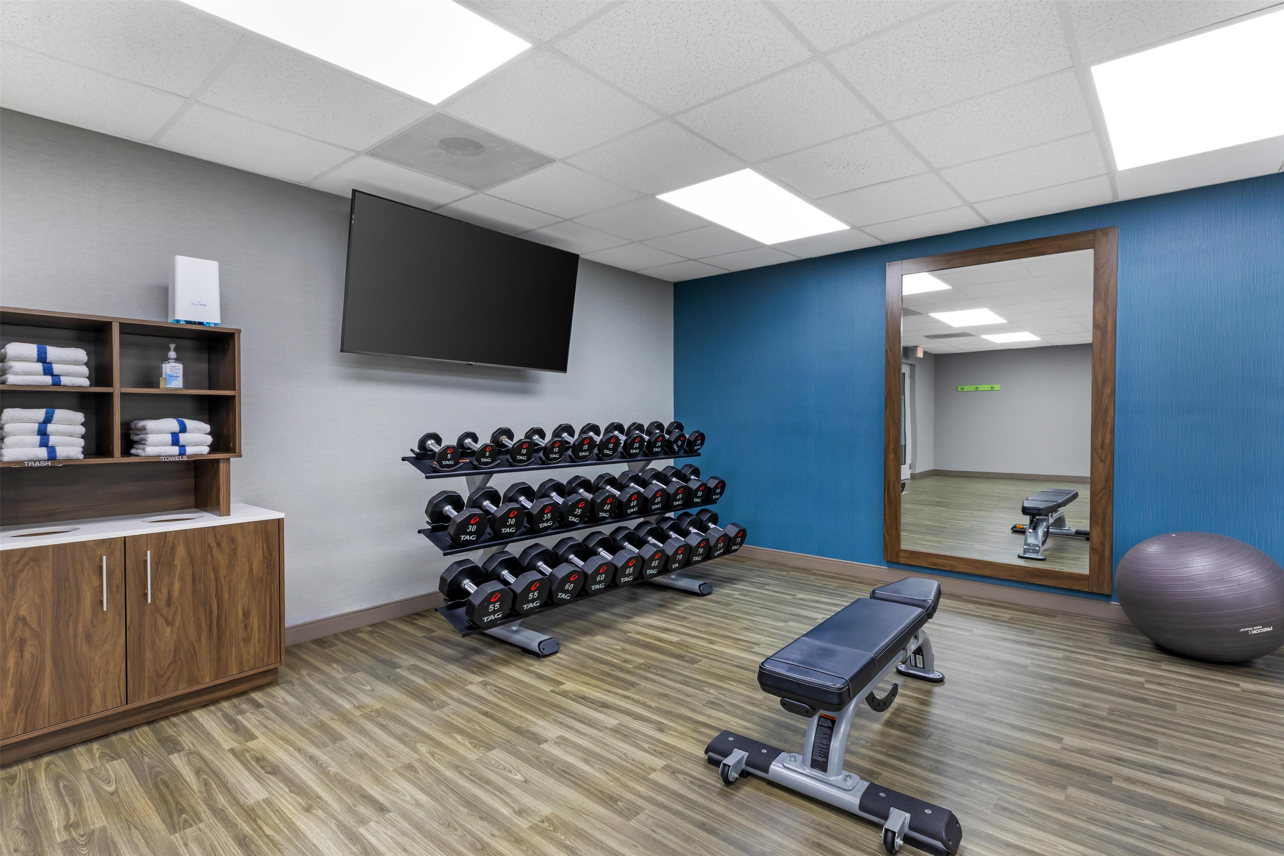 Health club fitness center gym | Hampton Inn & Suites Atlanta Airport West/Camp Creek Pkwy