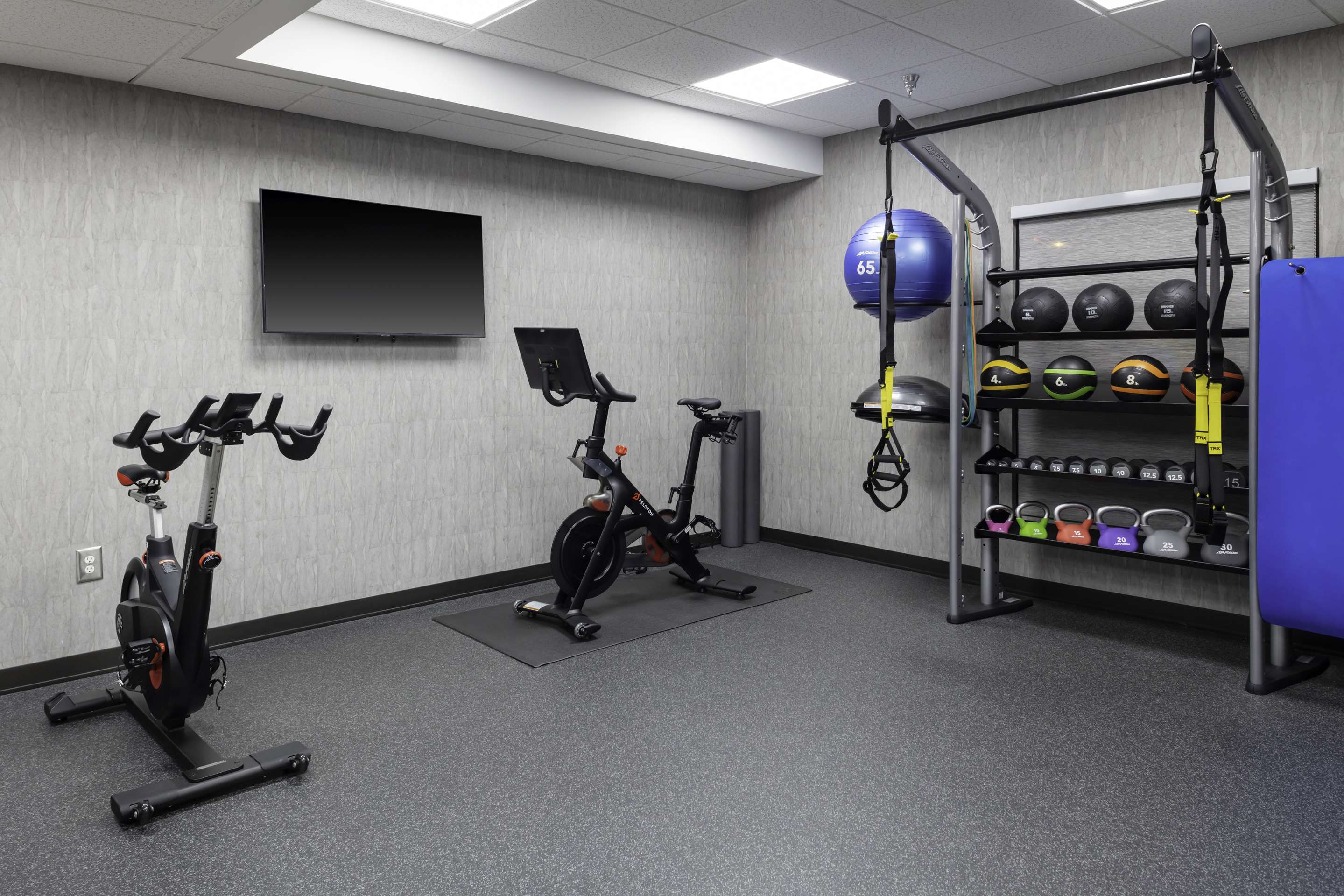 Health club fitness center gym | Hampton Inn Conyers