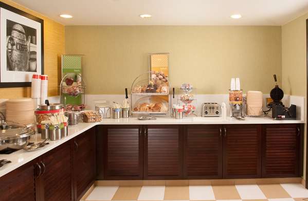 Amenities - Hampton Inn Druid Hills North Atlanta - I-85, Exit 89