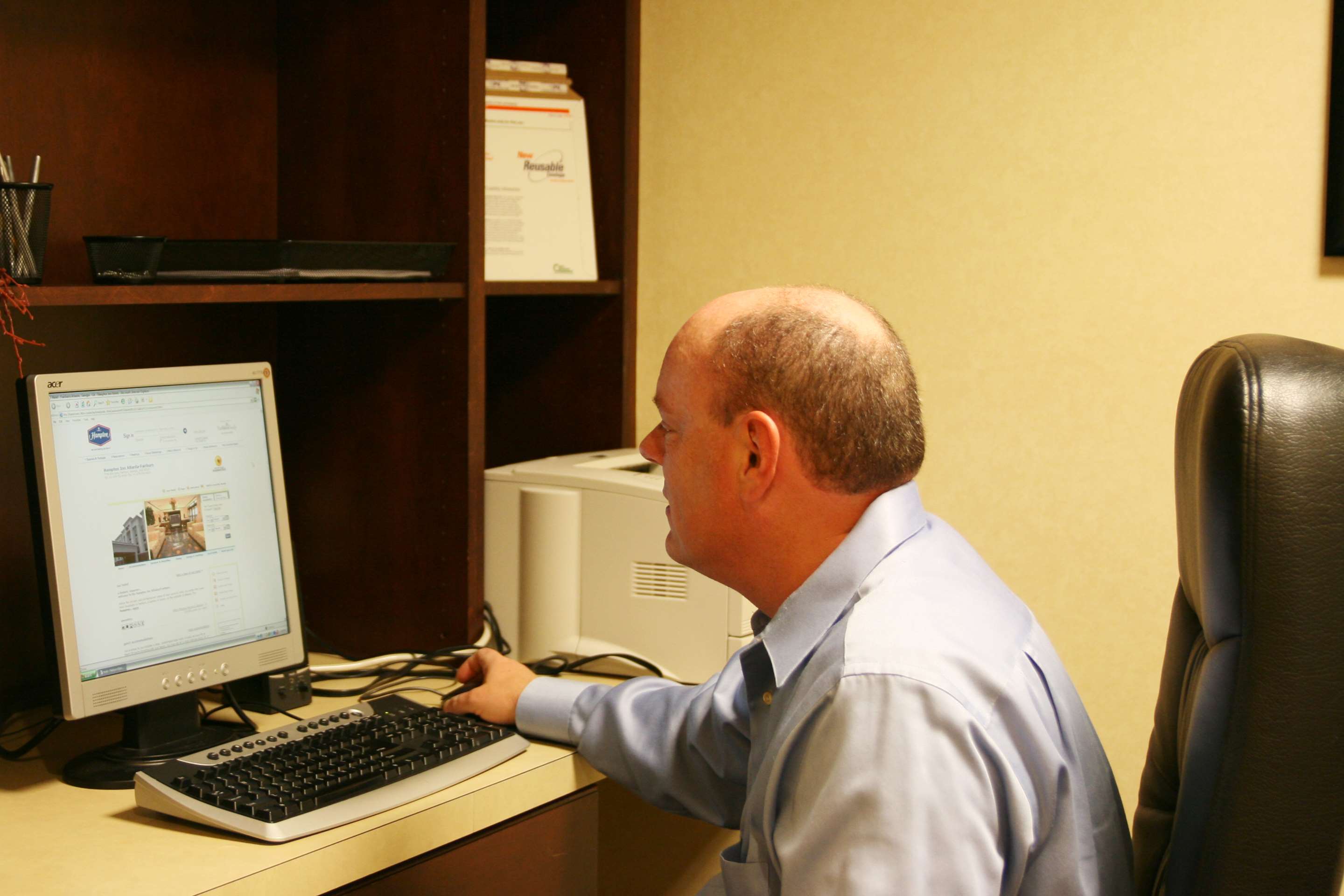 Business Center | Hampton Inn Atlanta Fairburn
