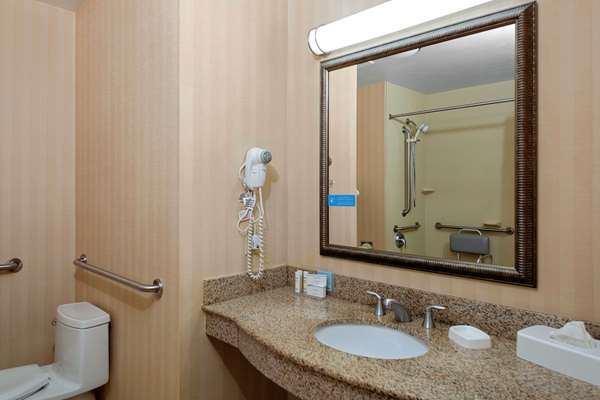  - Hampton Inn Fairburn - I-85, Exit 61