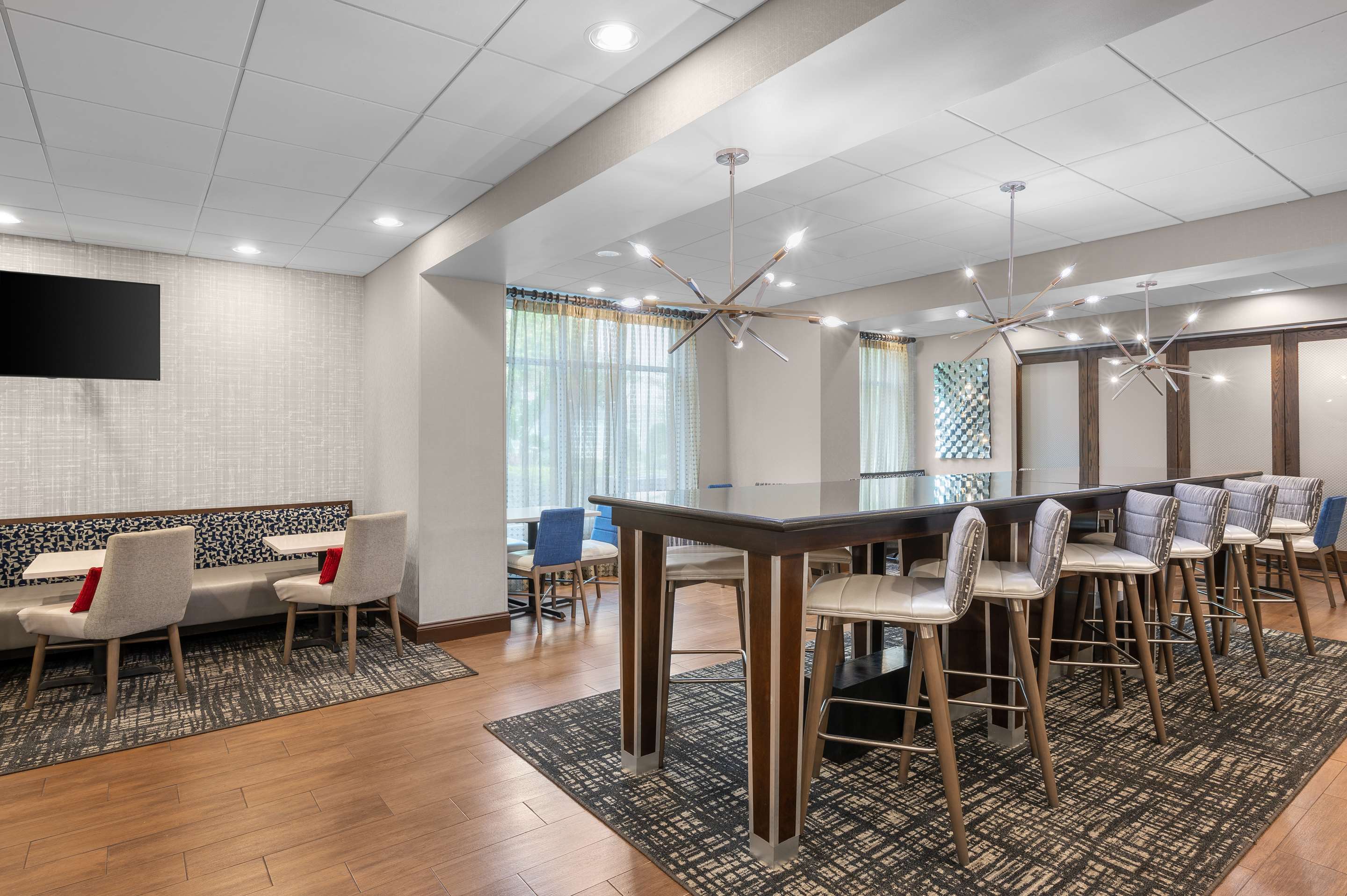 Lobby | Hampton Inn Atlanta McDonough