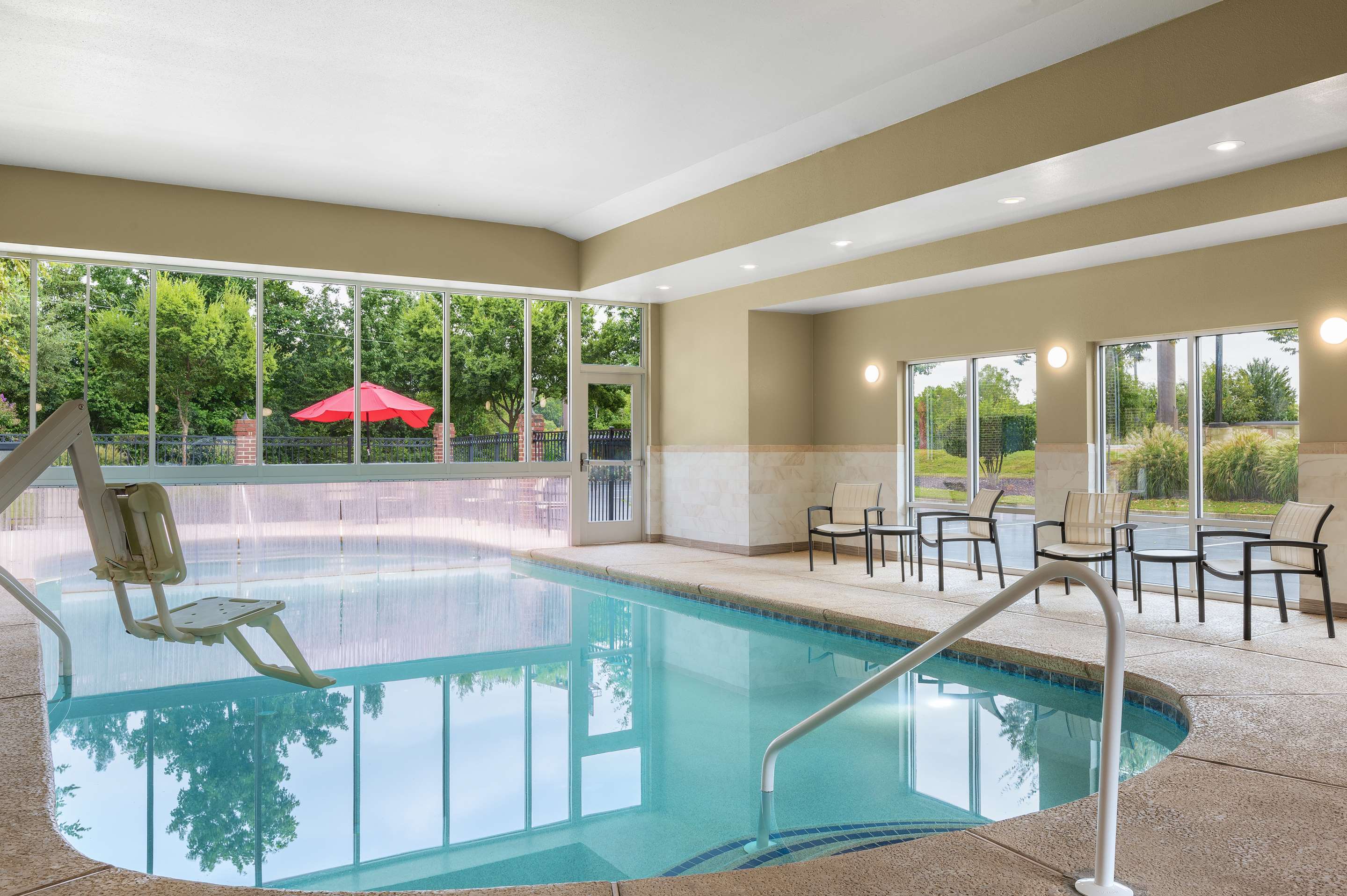 Pool | Hampton Inn Atlanta McDonough