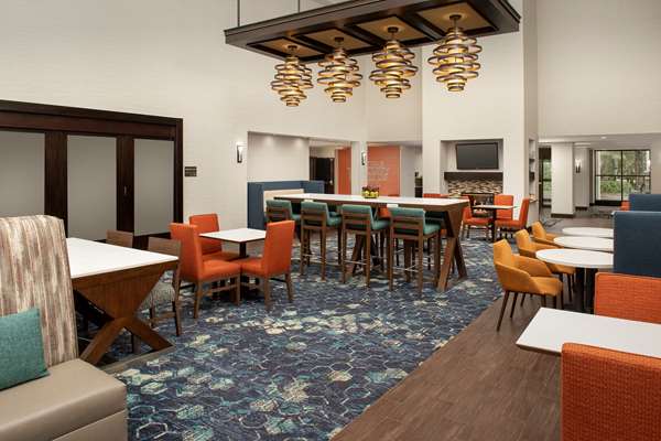 Amenities - Hampton Inn & Suites Alpharetta