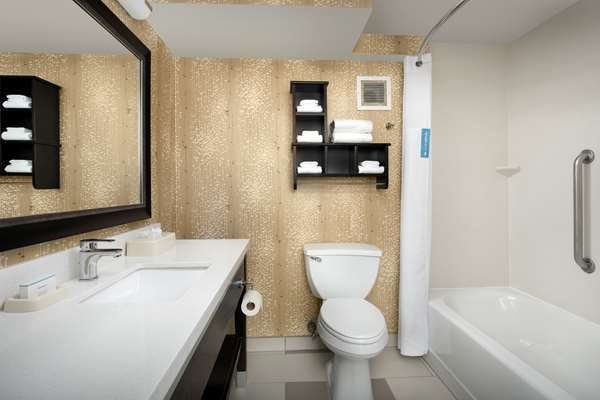  - Hampton Inn & Suites Alpharetta