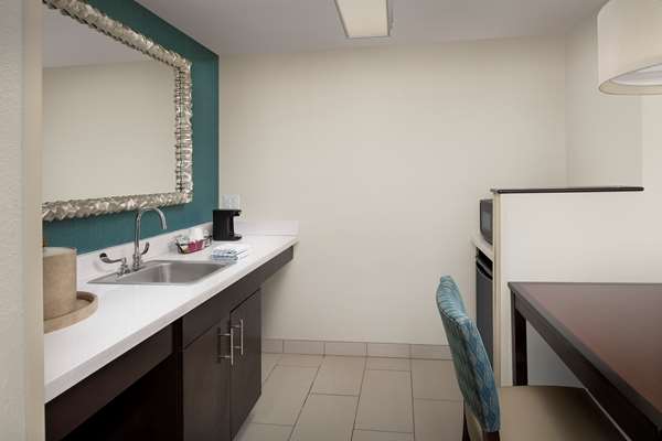  - Hampton Inn & Suites Alpharetta