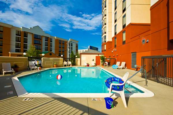 Pool - Hampton Inn & Suites Airport North East Point - I-85, Exit 73
