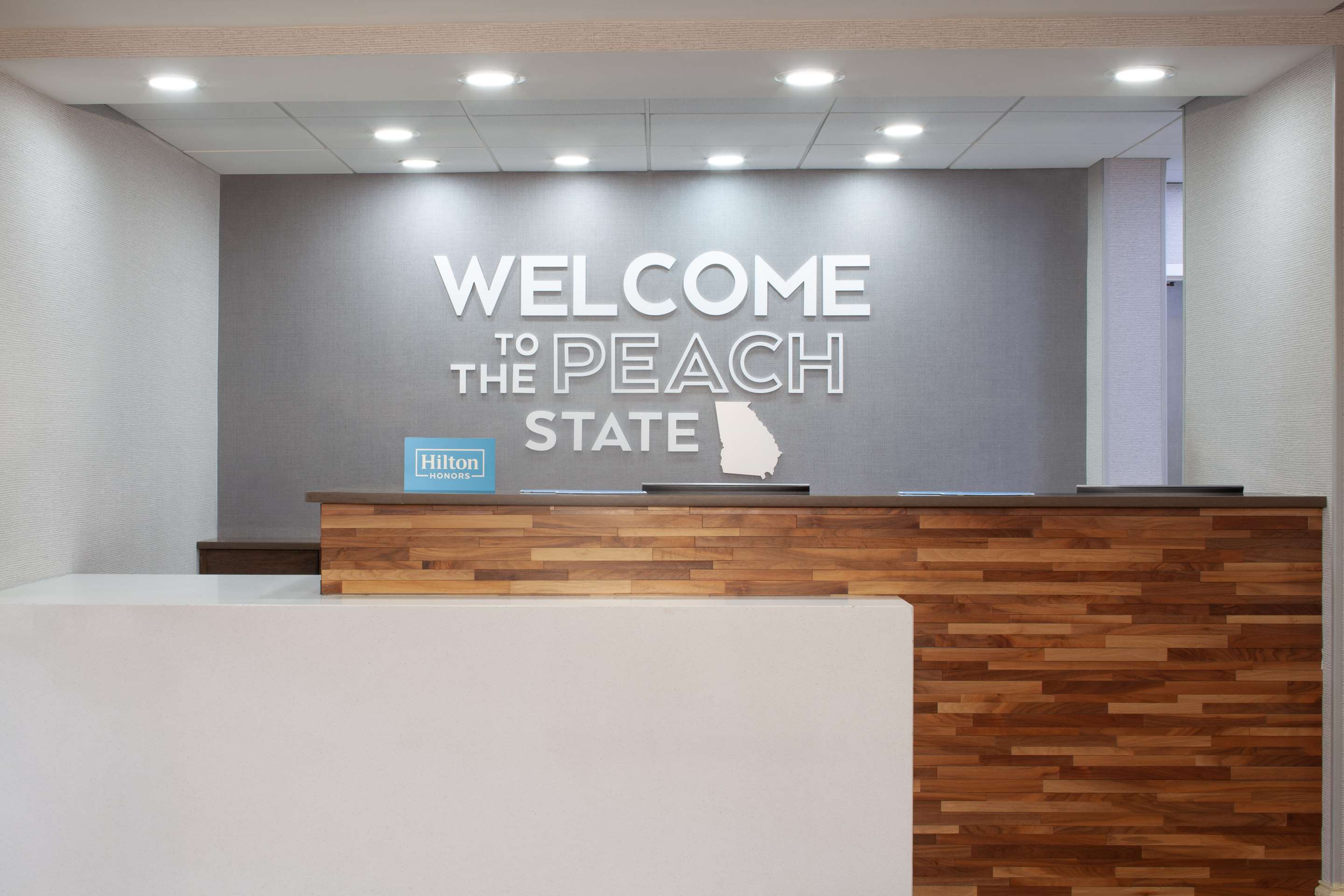Reception | Hampton Inn & Suites Atlanta Airport North I-85