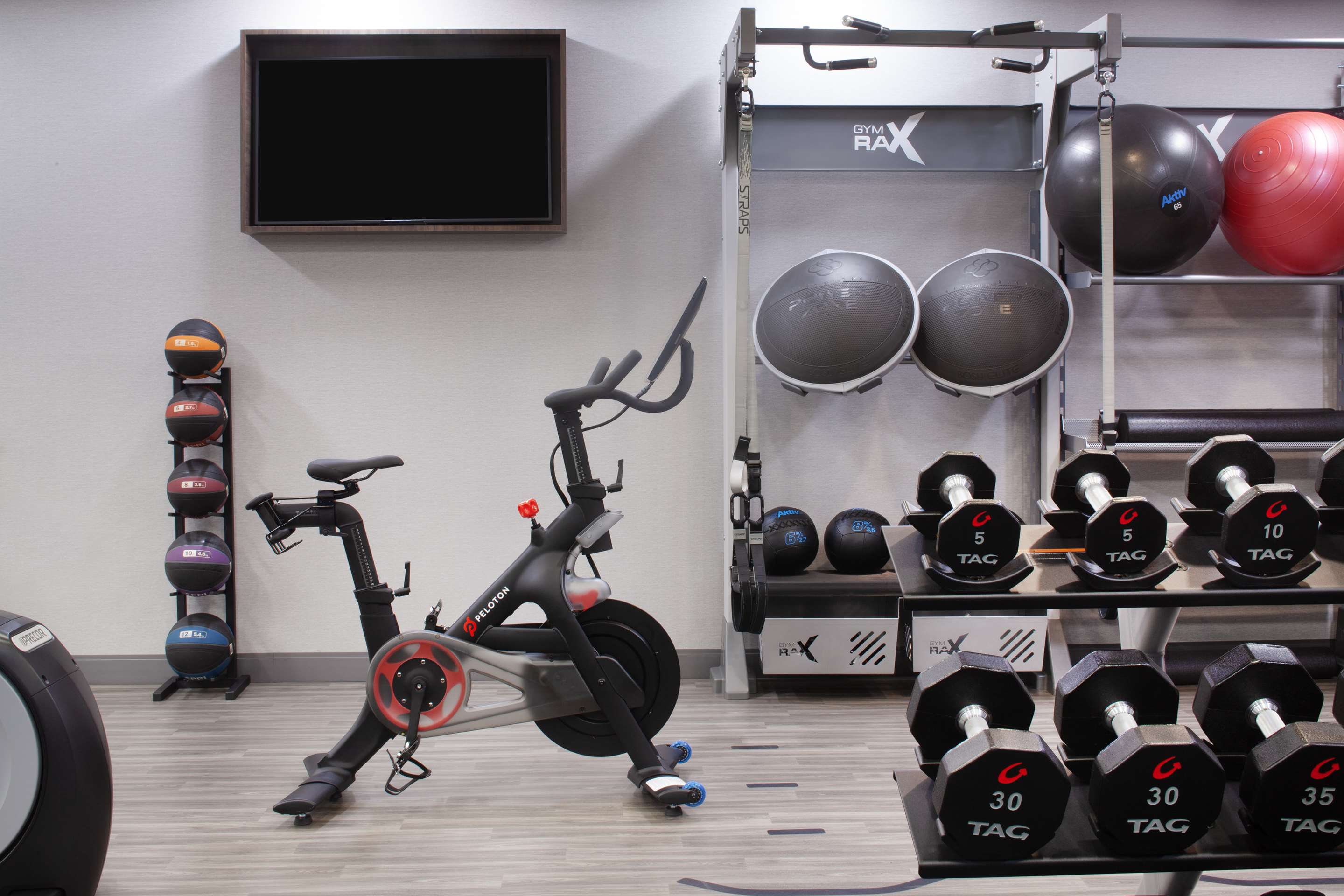 Health club fitness center gym | Hampton Inn & Suites Atlanta Airport North I-85
