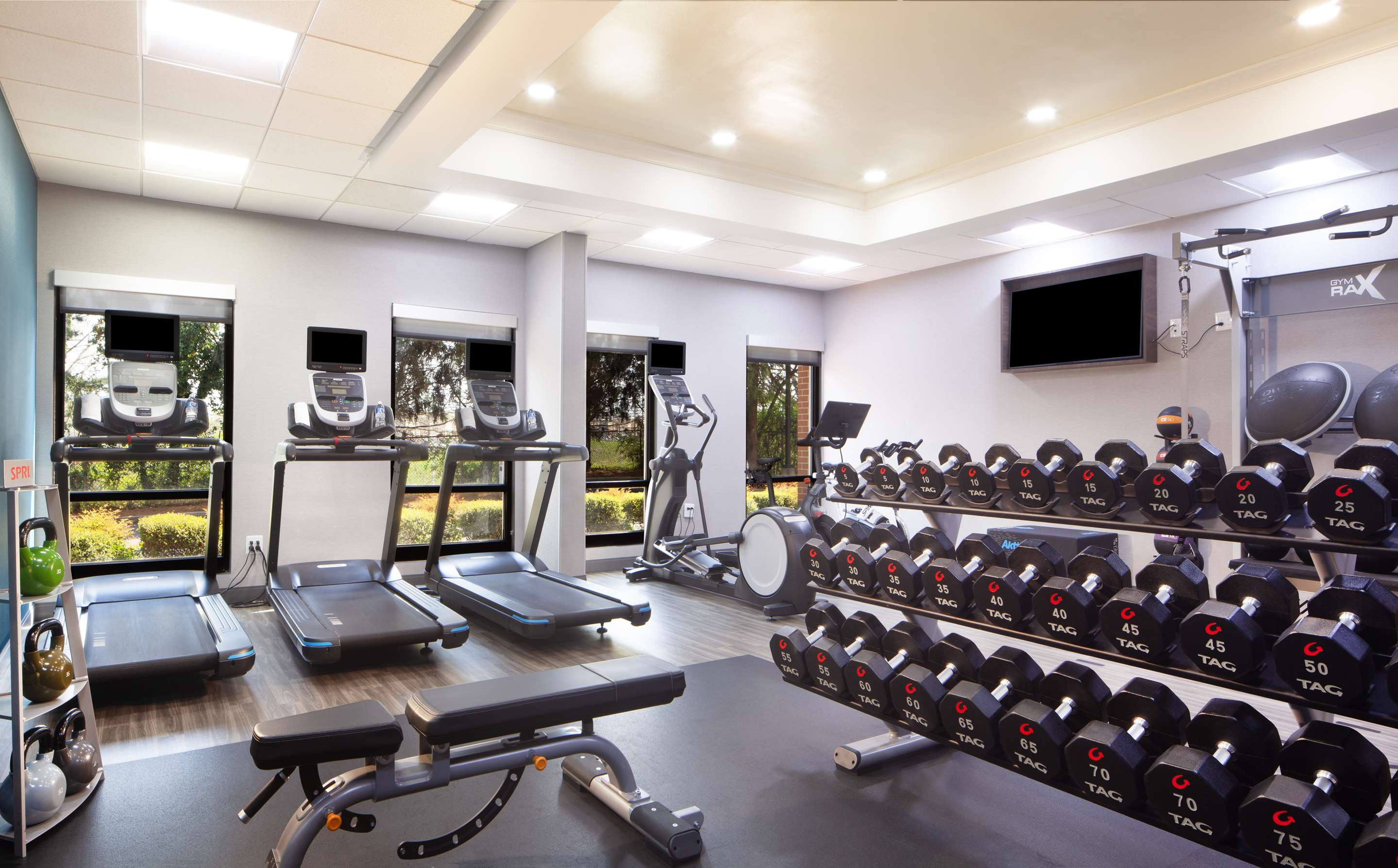 Health club fitness center gym | Hampton Inn & Suites Atlanta Airport North I-85