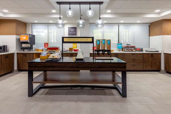 Amenities - Hampton Inn Alpharetta