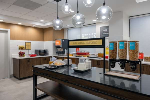 Amenities - Hampton Inn Alpharetta