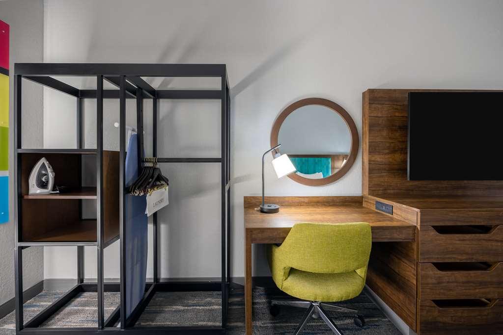Hampton Inn Alpharetta/Roswell, GA - Tap to explore photos