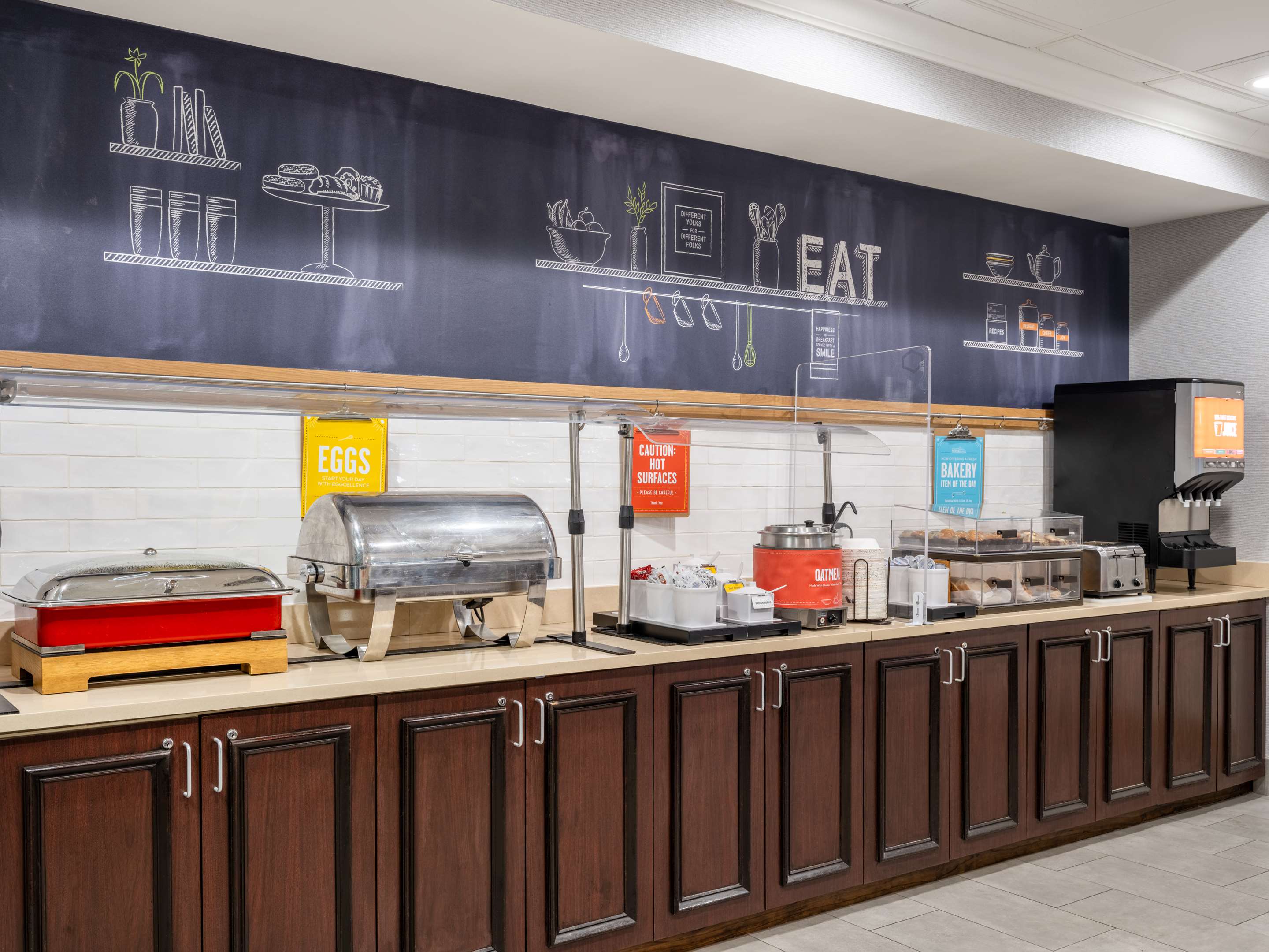 Breakfast Area | Hampton Inn Peachtree Corners Norcross