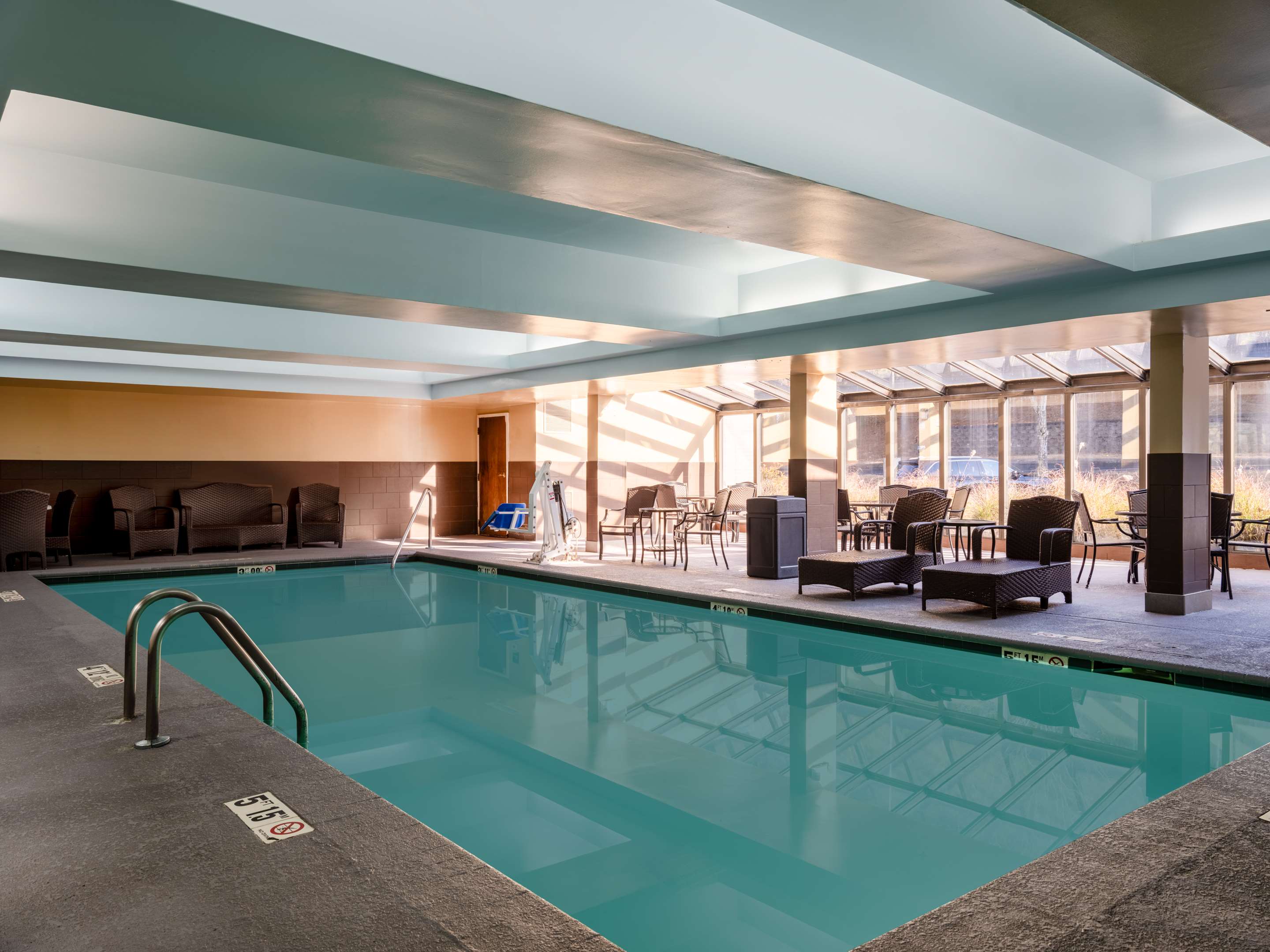 Pool | Hampton Inn Peachtree Corners Norcross