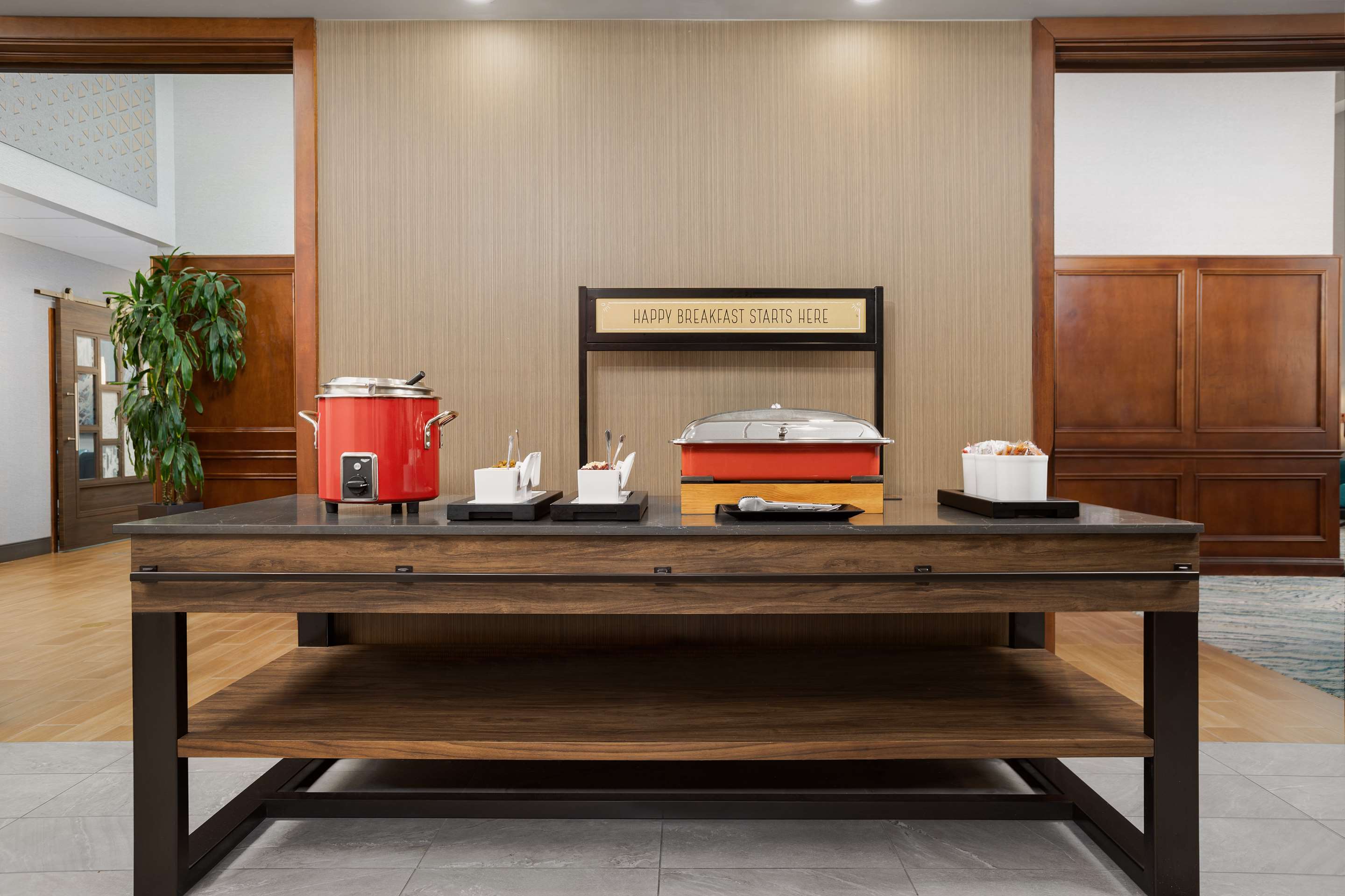 Breakfast Area | Hampton Inn & Suites ATL-Six Flags