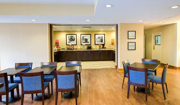 Restaurant - Hampton Inn Southlake Morrow - I-75, Exit 233