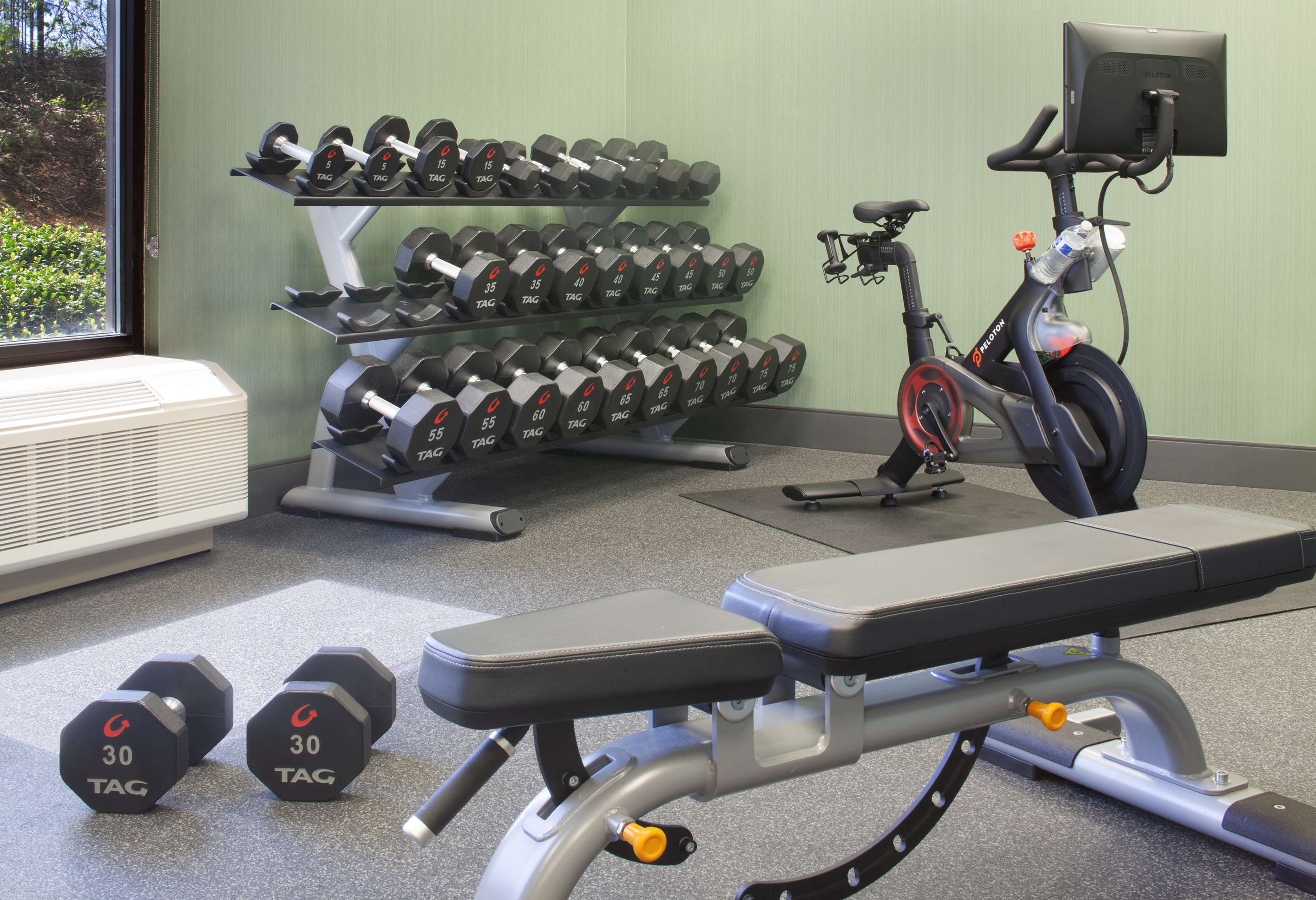Health club fitness center gym | Hampton Inn Southlake