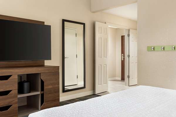  - Hampton Inn Stone Mountain