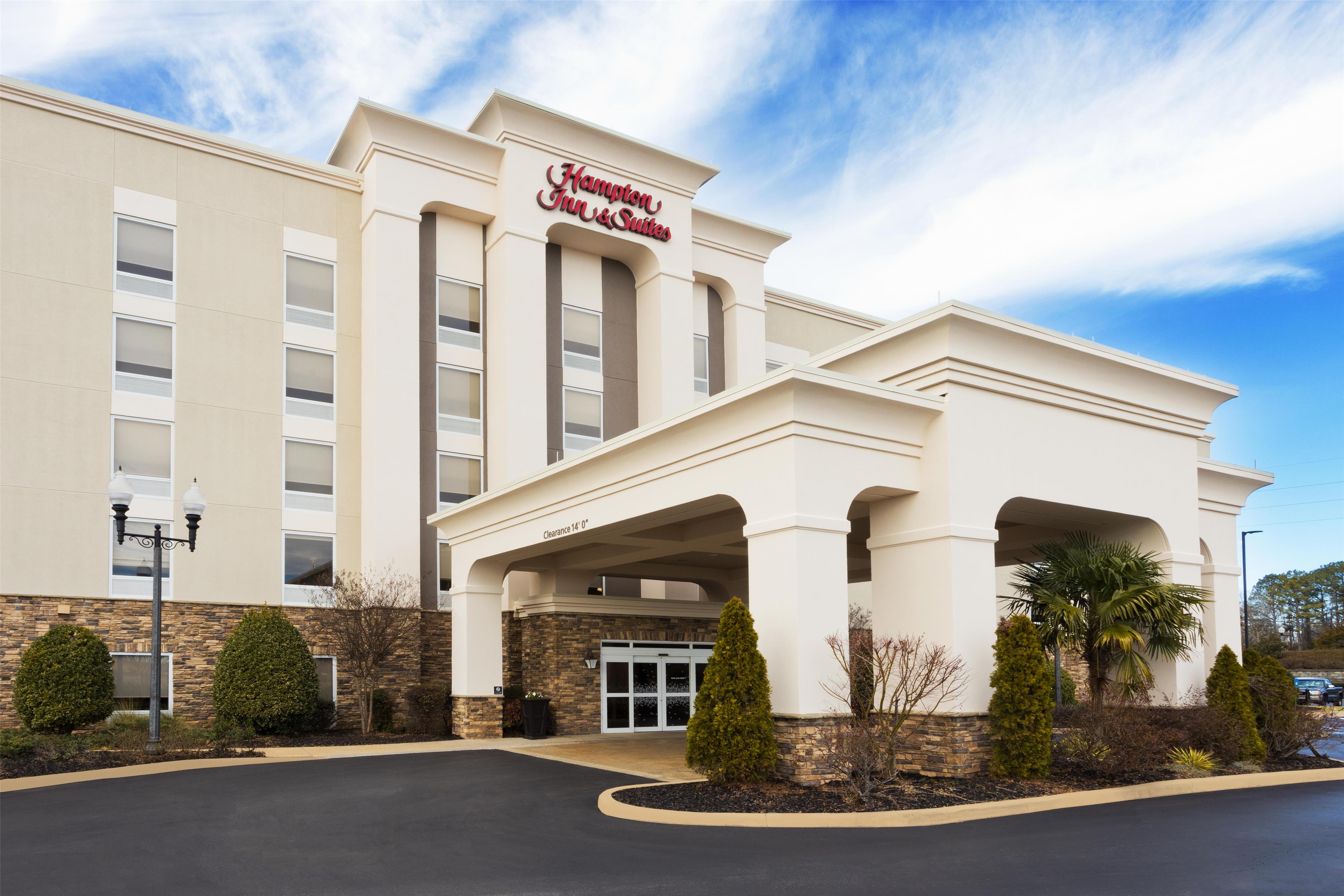 Exterior | Hampton Inn & Suites Lanett-West Point