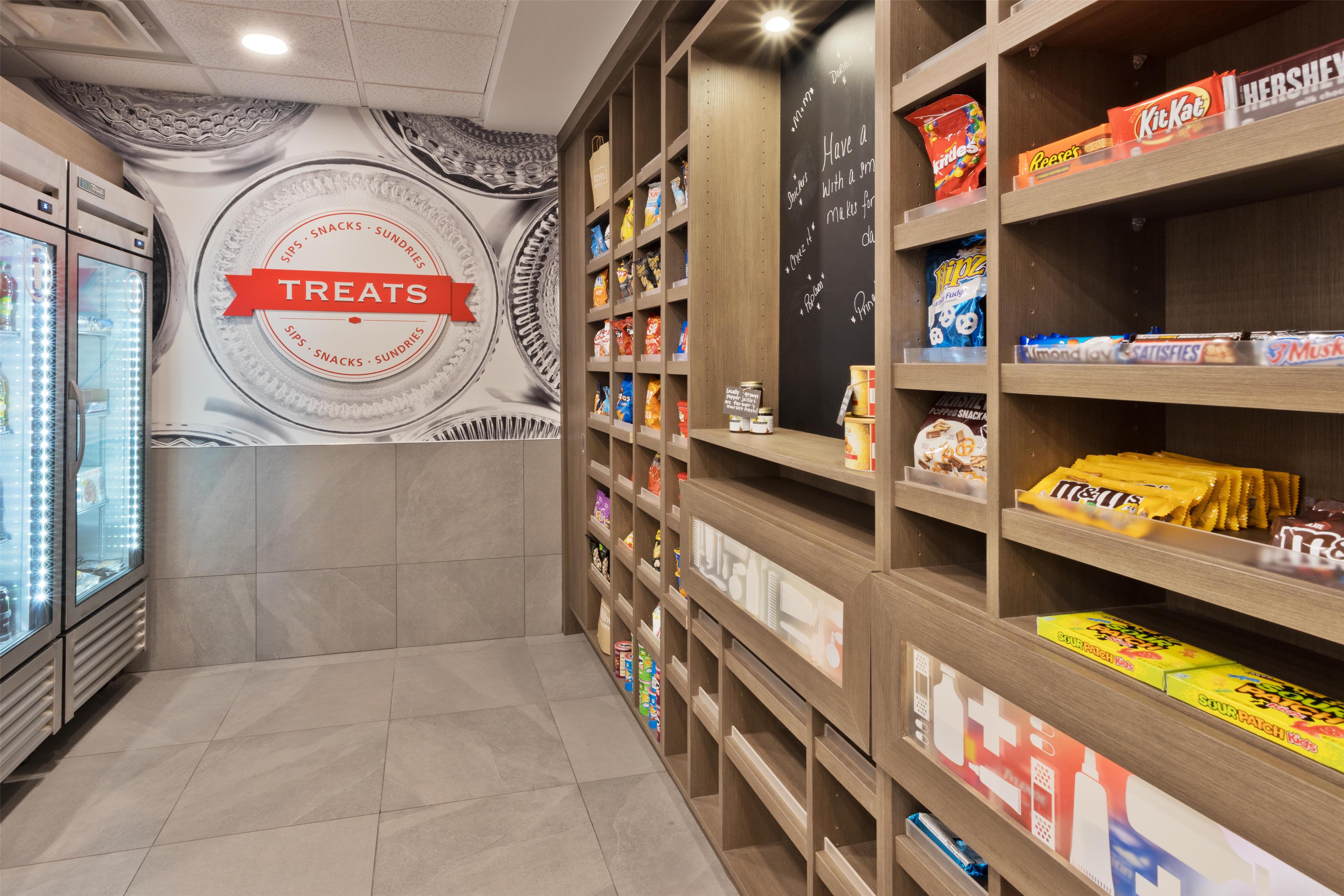 Restaurant | Hampton Inn & Suites Lanett-West Point