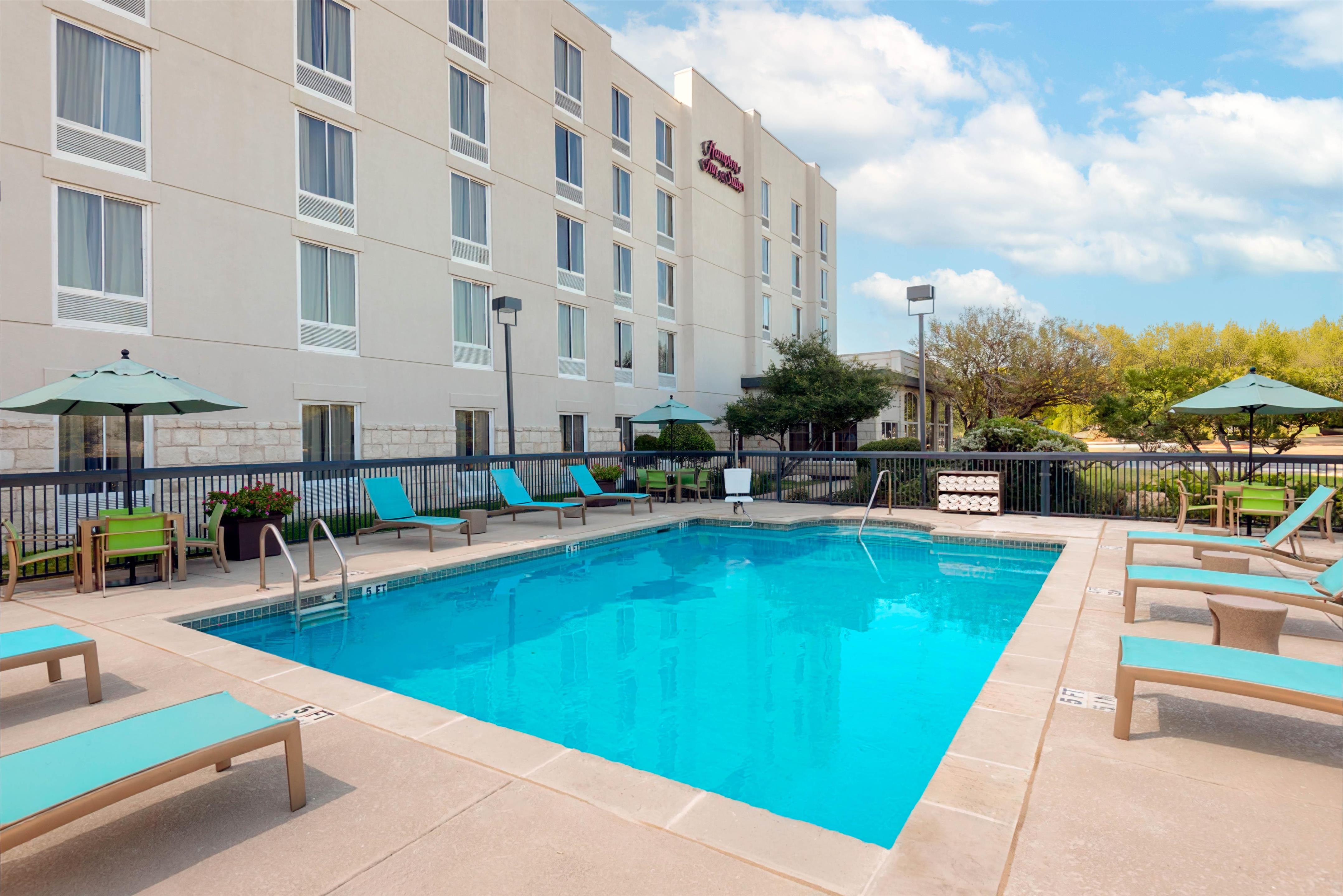 Pool | Hampton Inn & Suites Austin-Airport