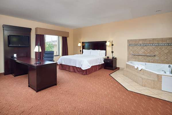  - Hampton Inn & Suites Buda