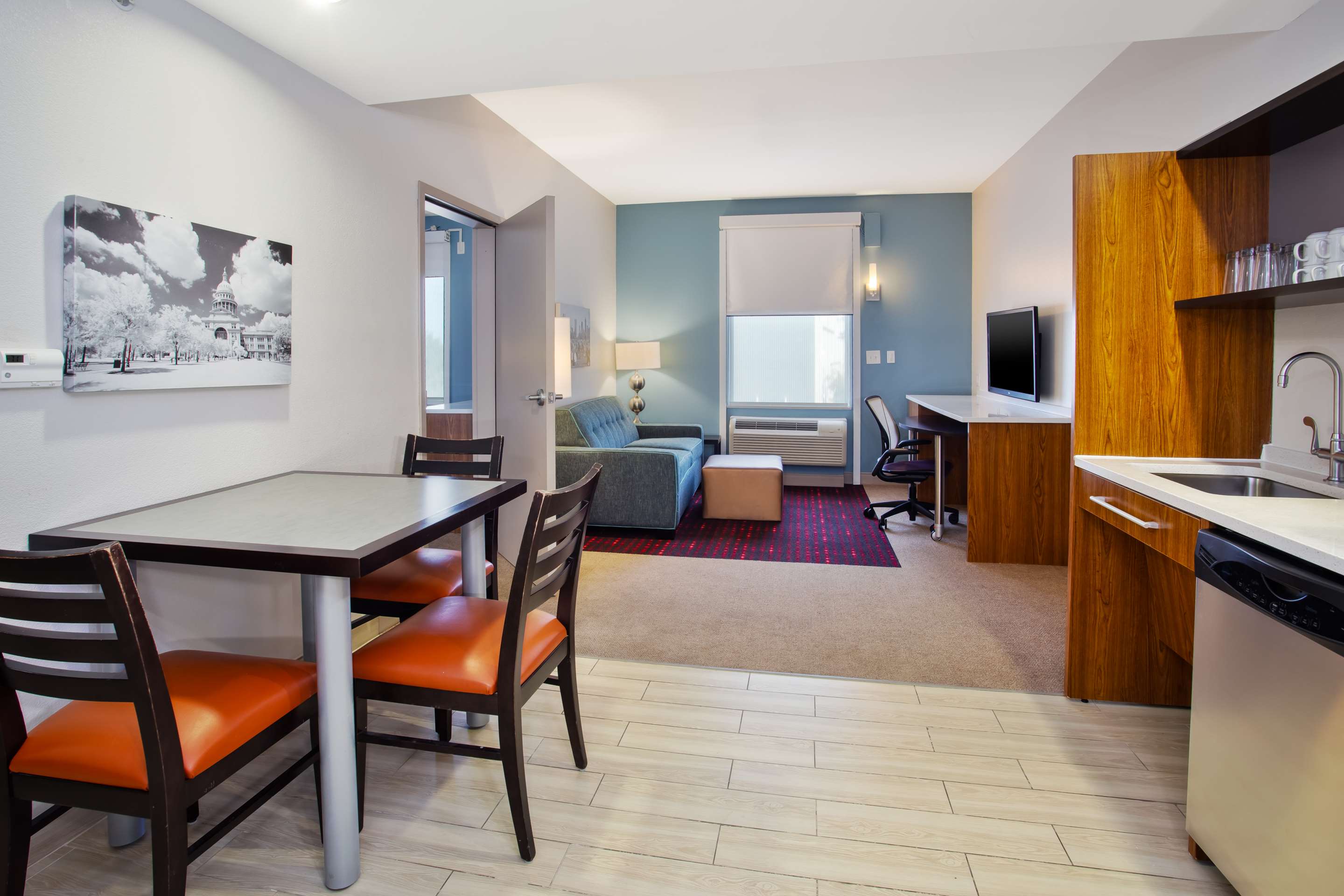 Guest room