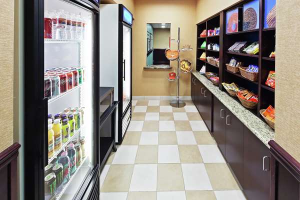 Restaurant - Hampton Inn & Suites Lakeway