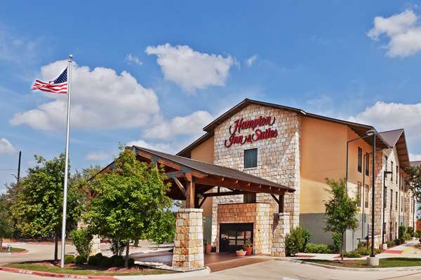 Exterior view - Hampton Inn & Suites Lakeway