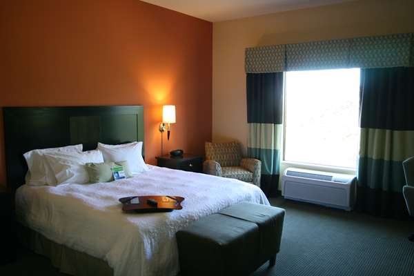  - Hampton Inn & Suites Lakeway