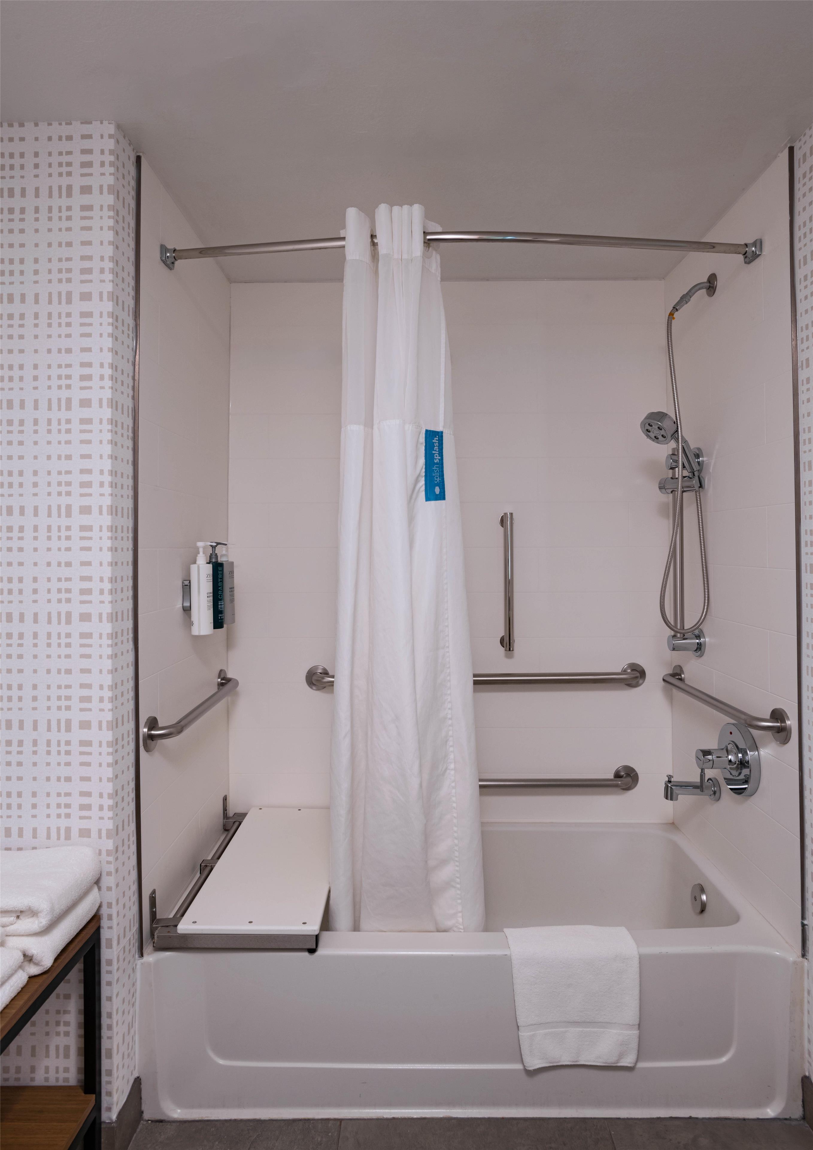 Hampton Inn & Suites by Hilton Austin - Lakeway Room Type - 1 KNG ACCESSIBLE TUB NS