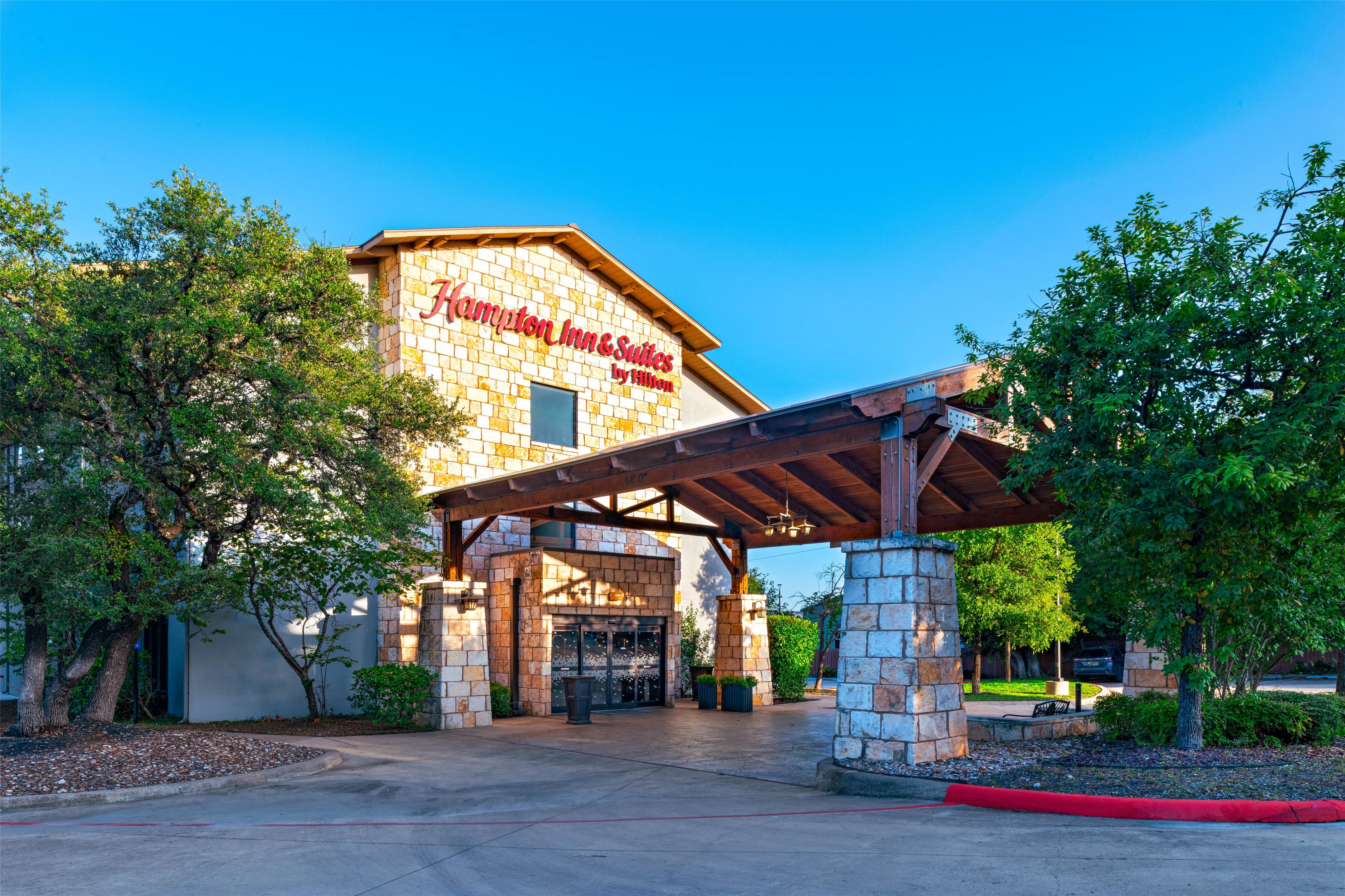 Exterior | Hampton Inn & Suites Austin - Lakeway