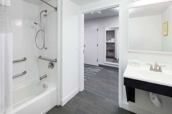  - Hampton Inn Northwest Austin