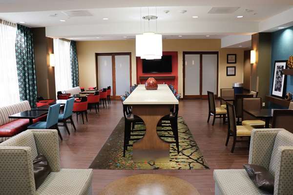  - Hampton Inn Oak Hill Austin