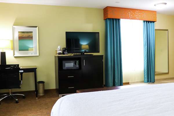  - Hampton Inn Oak Hill Austin